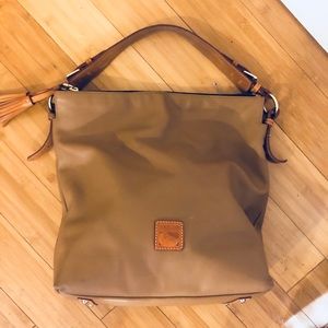 Dooney & Bourke Tote 👜